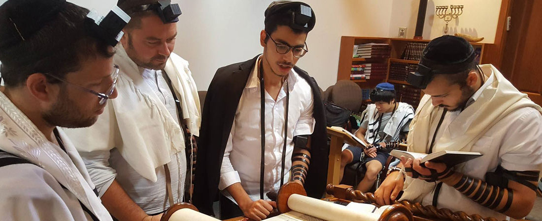 Torah Reading Auckland Chabad